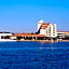 Lakes Hotel