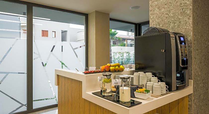 Hyperion City Hotel & Spa