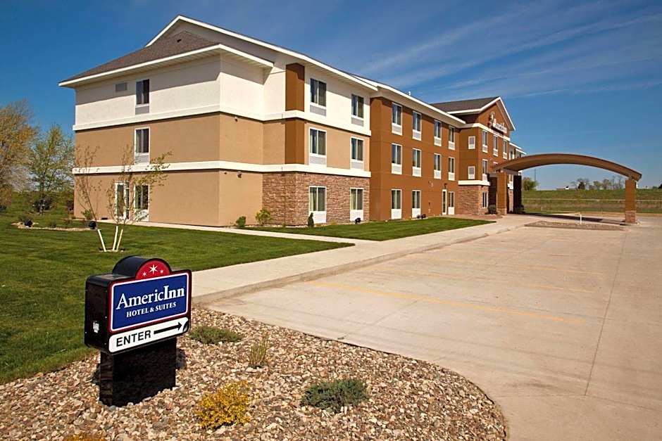 AmericInn by Wyndham Fairfield