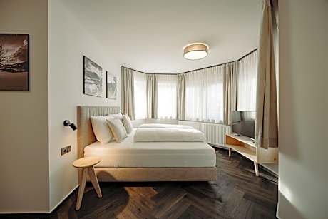 Suite with Garden View