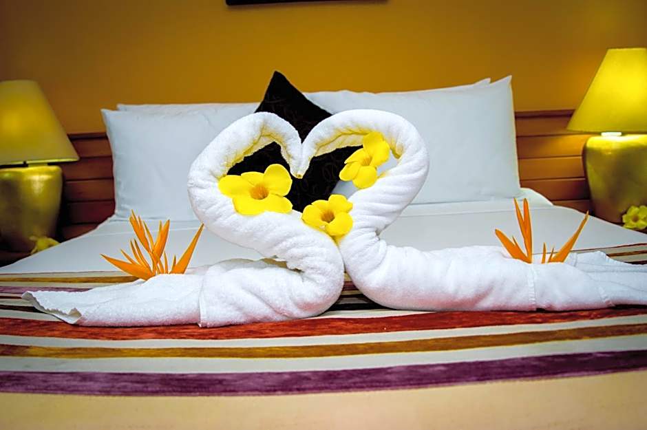 Hexagon International Hotel, Villas & Spa