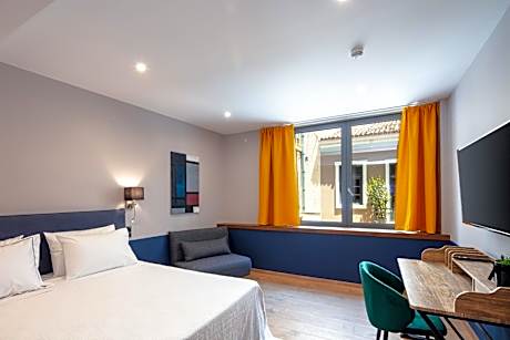 Junior Suite with City View