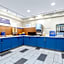 Holiday Inn Express & Suites Williamsburg By IHG