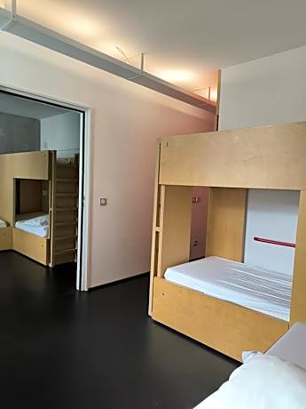 6-Bed Room with Bathroom