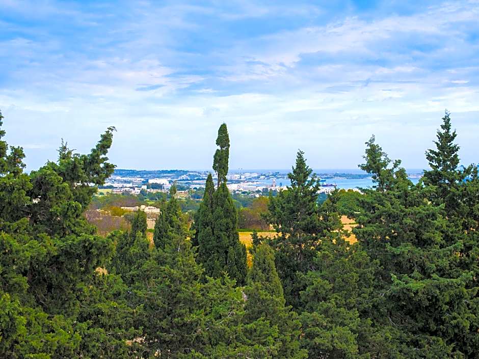 Ta' Bertu Host Family Bed & Breakfast