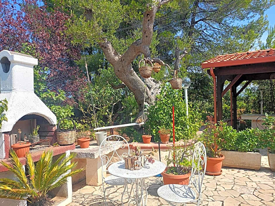 L'Isola Felice e Trulli Sotto Le Stelle