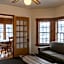 Sara Placid Inn & Suites
