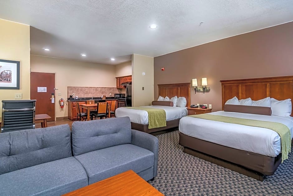 Best Western Plus Shamrock Inn & Suites