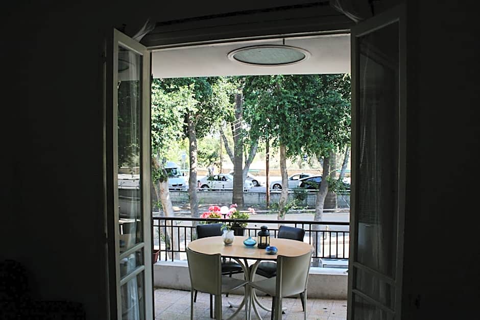 Xanthis Hostel Nicosia City Centre