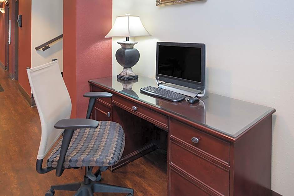 Ramada by Wyndham Downtown Spokane