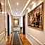 Queen's Astoria Design Hotel
