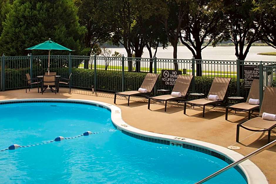 DoubleTree By Hilton Hotel Dallas-Farmers Branch