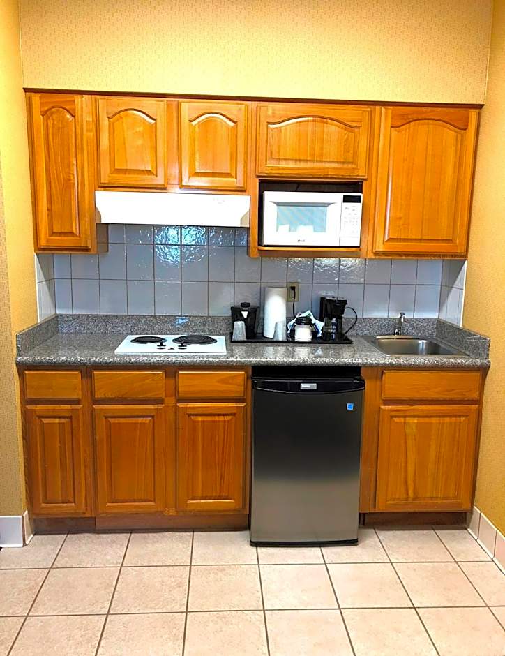 Country Inn & Suites by Radisson, San Jose International Airport, CA