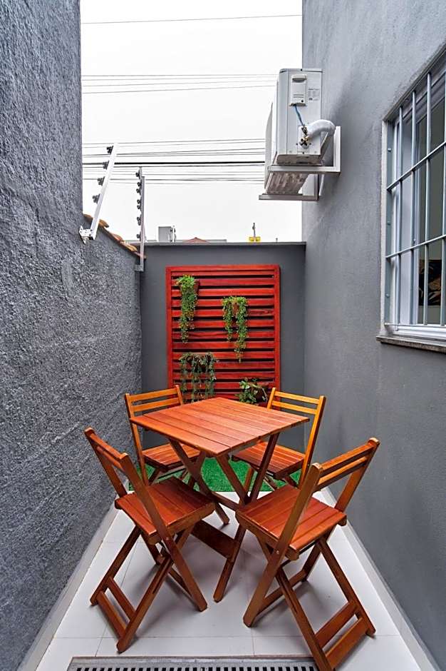 SOL 3: Charmoso com Piscina e Churrasqueira e AR