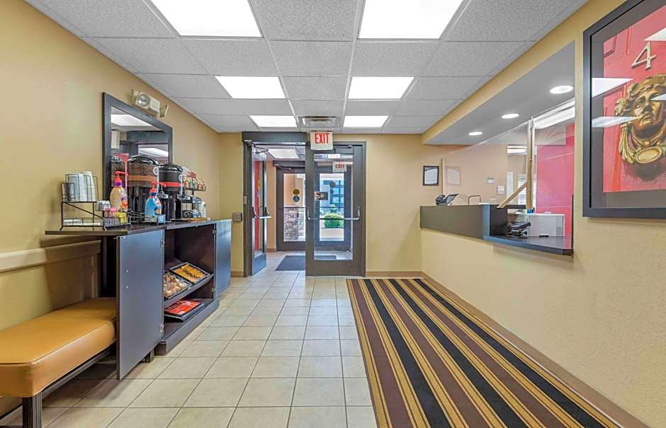 Studio 6 Corporate Extended Stay Buffalo Amherst NY