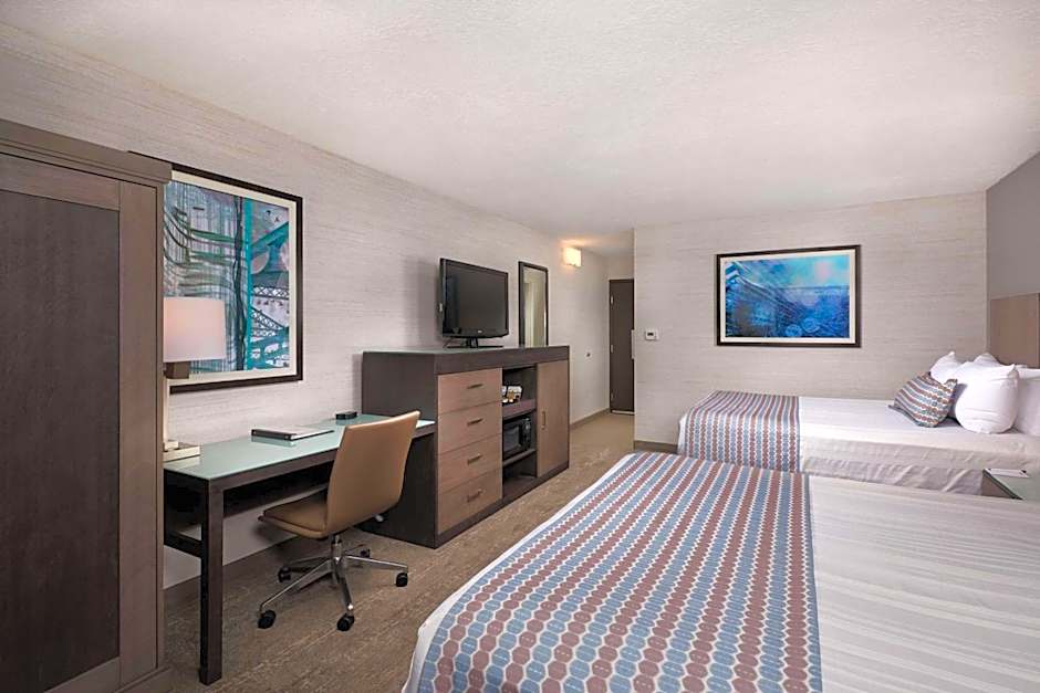 Best Western Plus Agate Beach Inn