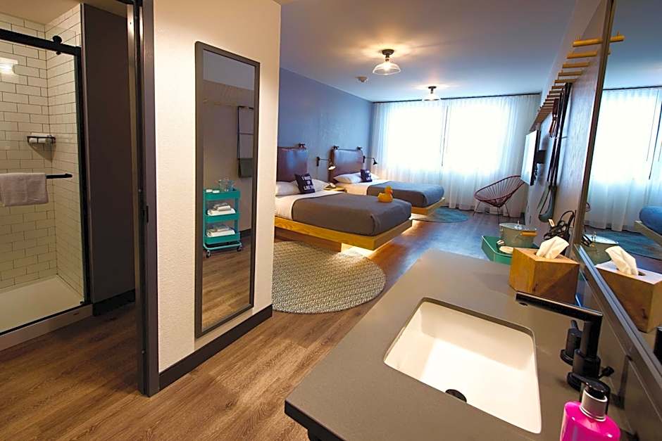Moxy by Marriott New Orleans Downtown/French Quarter Area