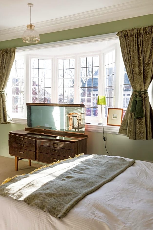 Bournville House & Cafe