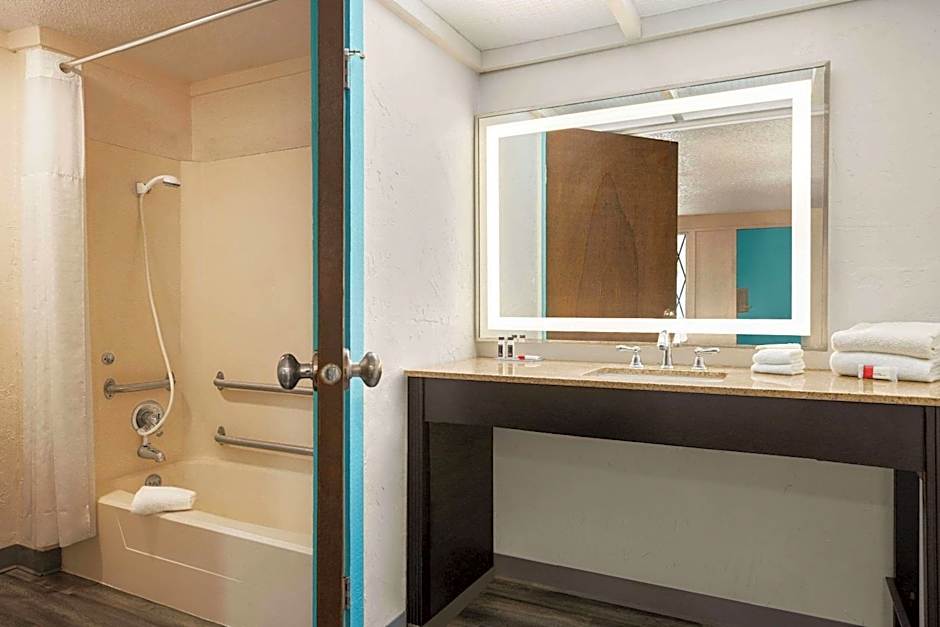 Dover Inn and Suites