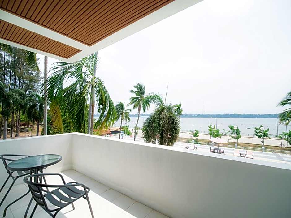 Fortune River View Hotel Nakhon Phanom
