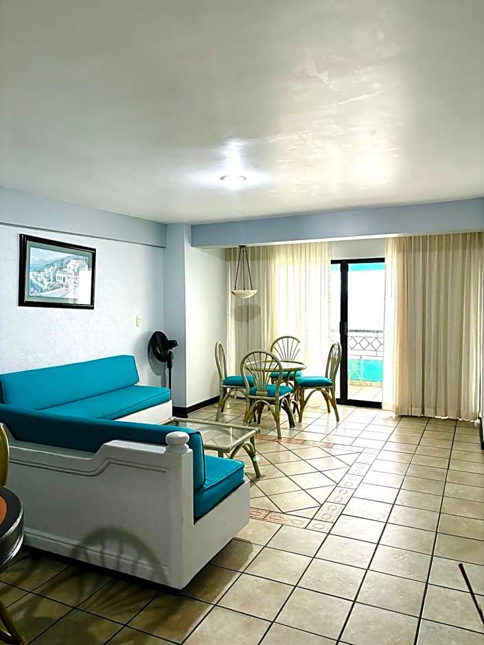 Hotel Playa Marina