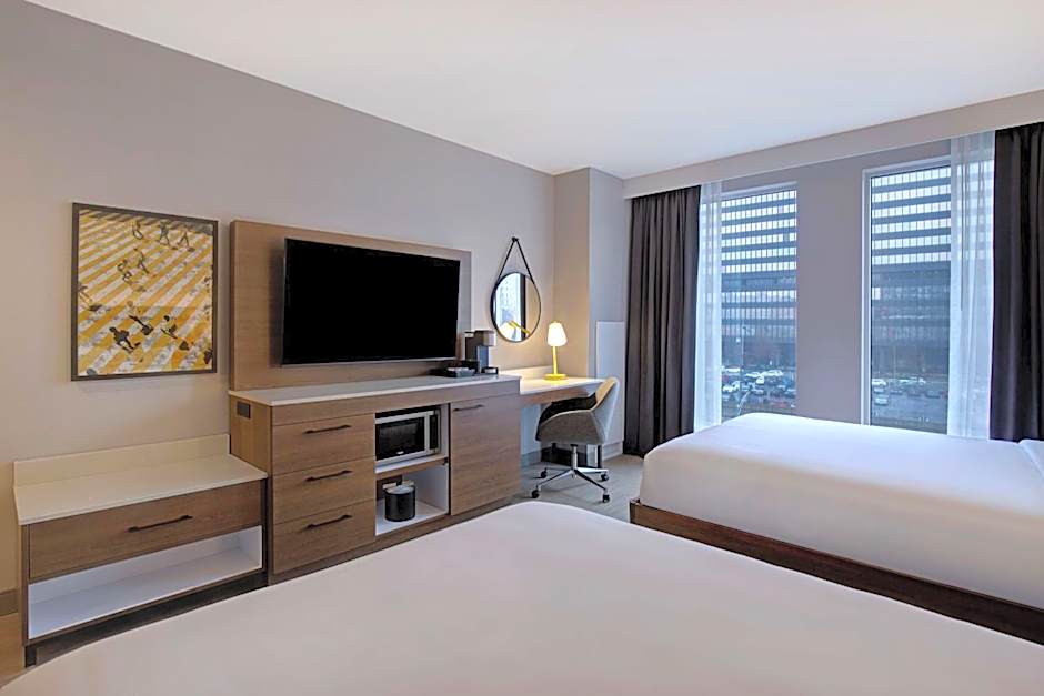 Hampton Inn By Hilton Montreal Downtown, Qc