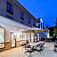 Holiday Inn Express and Suites Winchester By IHG