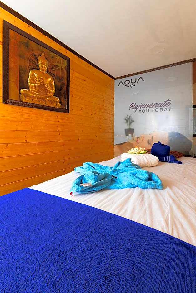 Sumitel Hotel 500 meters from Mall Road