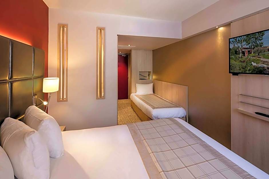 Best Western Plus Le Lavarin