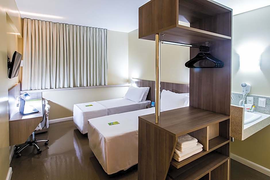 Slim Cuiabá Aeroporto by Slaviero Hotéis