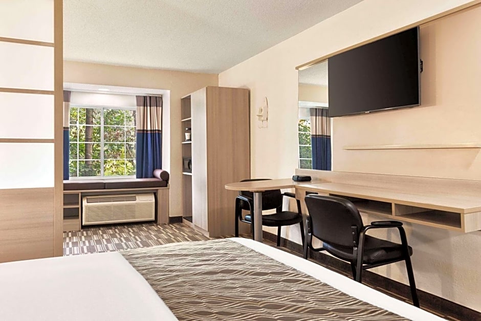 Microtel Inn & Suites By Wyndham Florence/Cincinnati Airport