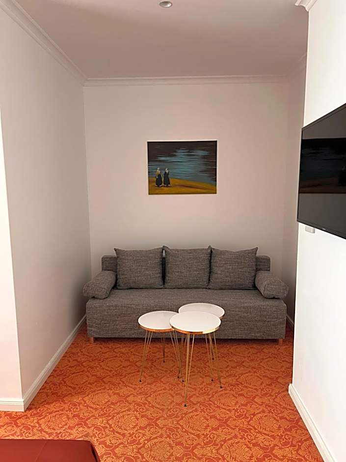 ART HOTEL HOUSE ONE