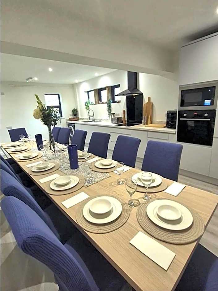 The Waltzing Weasel B&B