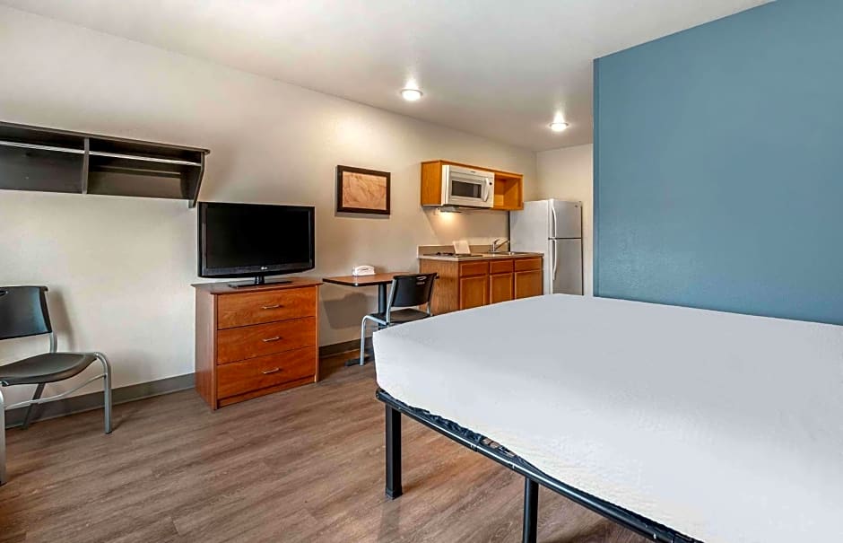 Extended Stay America Select Suites - Indianapolis - West