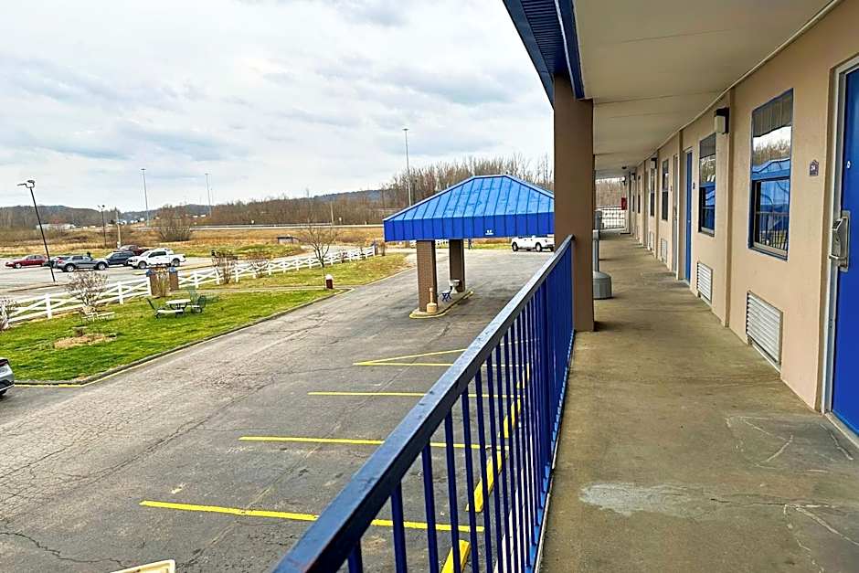 Happy Stay Inn Madisonville I-69 By OYO