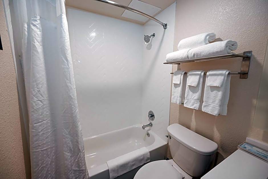 Holiday Inn Cleveland-Mayfield Hotel By IHG