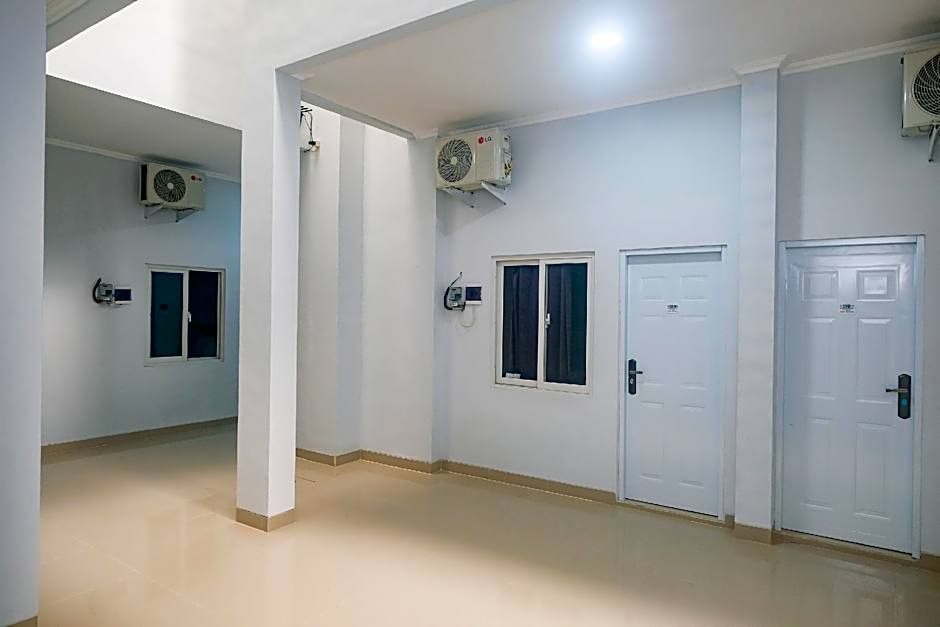 RedDoorz near STIE YKPN 3