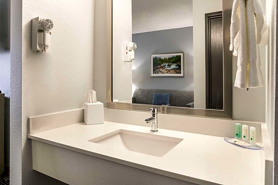 Quality Inn Marquette