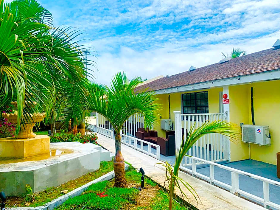 Colony Club Inn & Suites