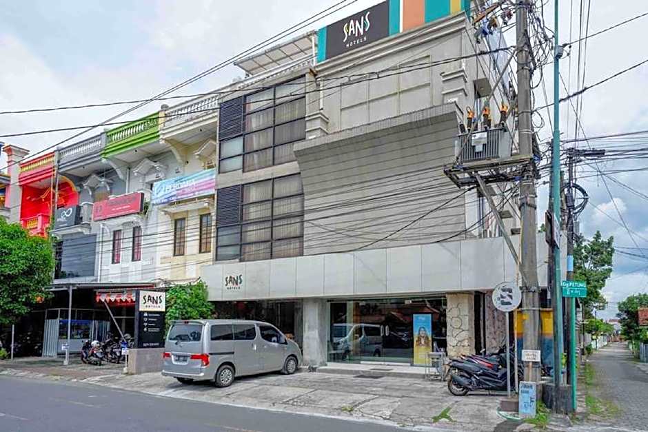 Sans Hotel Ekkon Yogyakarta by Reddoorz