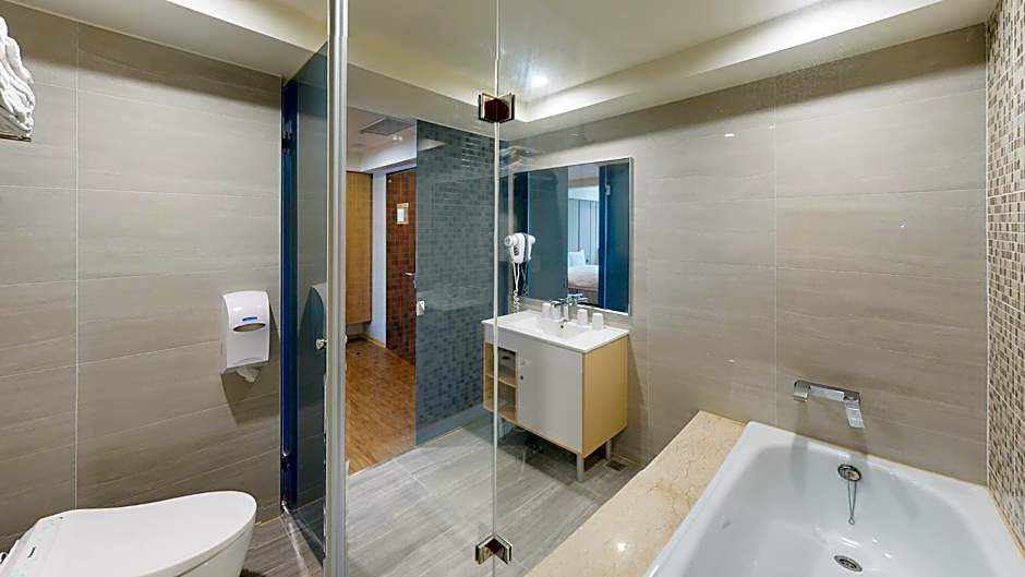 Fish Hotel Kaohsiung