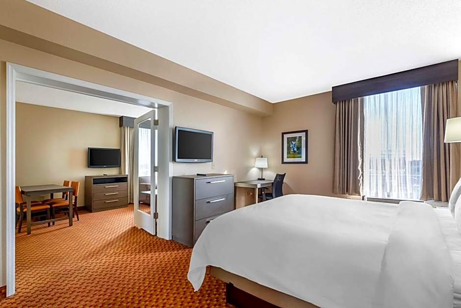 Best Western Plus Kendall Hotel & Suites
