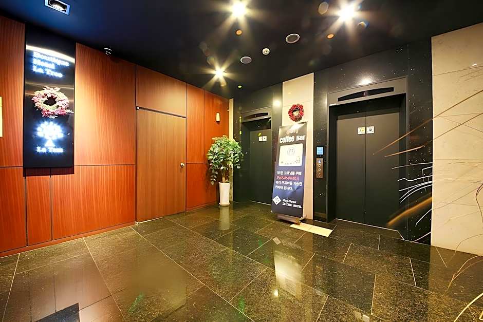Uijeongbu Latree Hotel