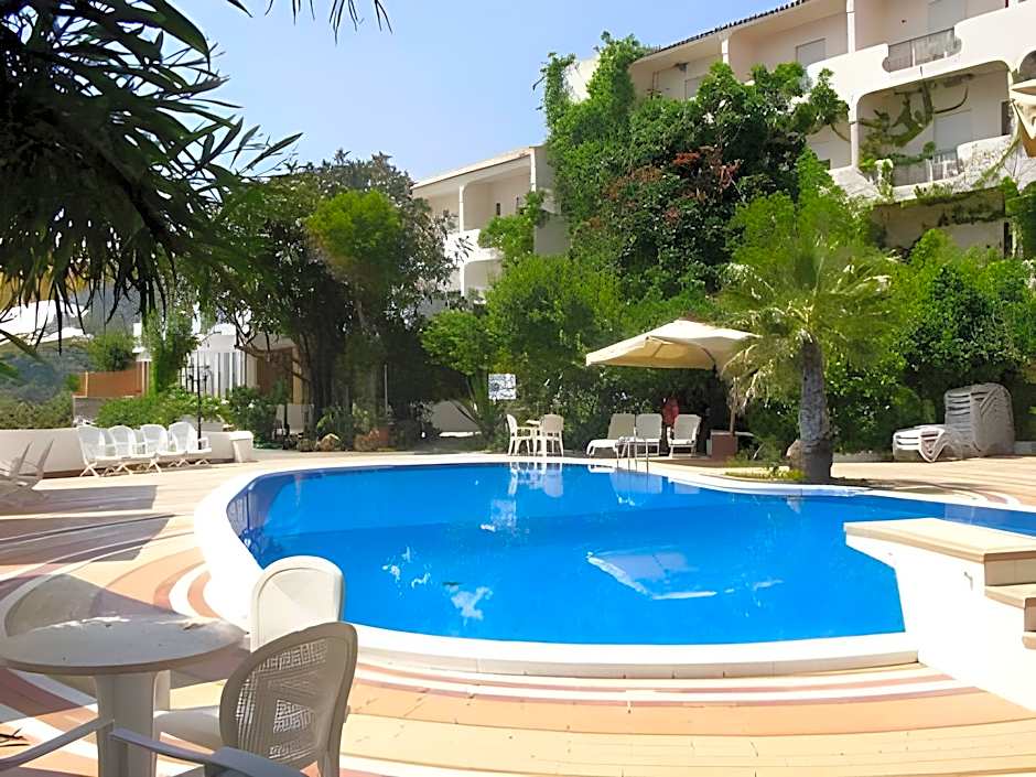 Hotel Giardino Sul Mare