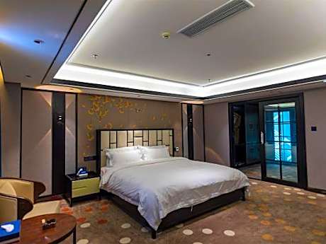 Fuqiang Grand Hotel