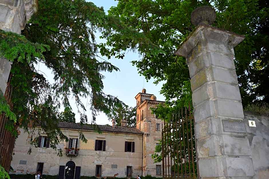 Ostello Castello Mina Della Scala