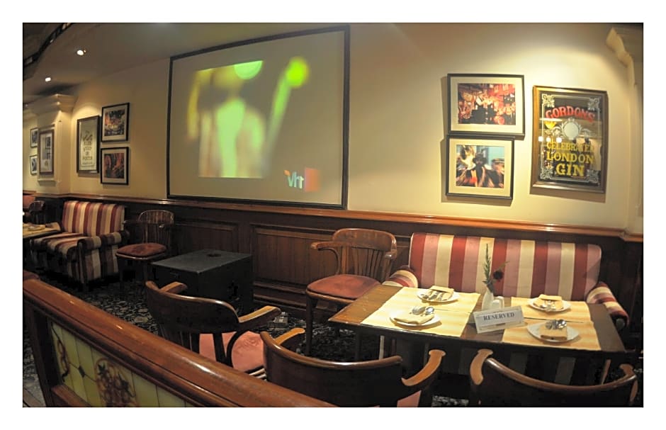 Hotel Tuli International