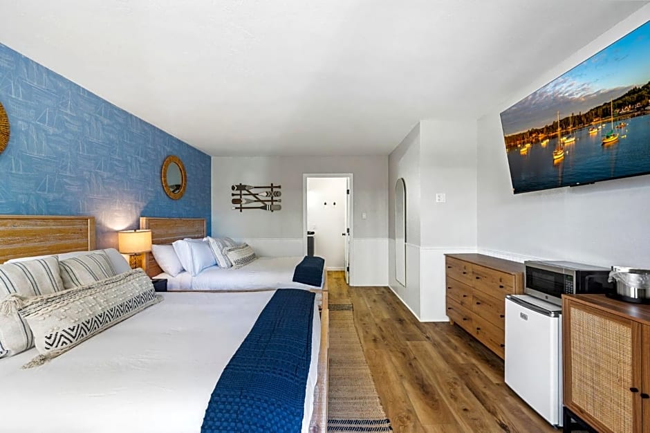 Fresh Coast Motel