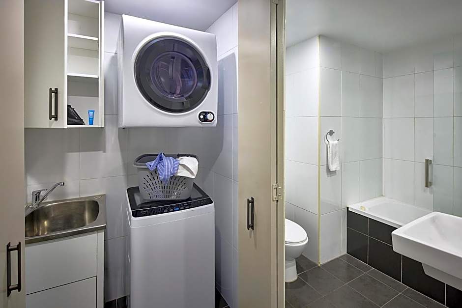 Meriton Suites Pitt Street, Sydney