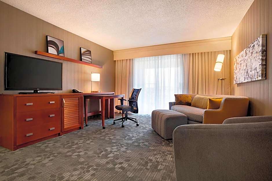 Courtyard by Marriott Champaign